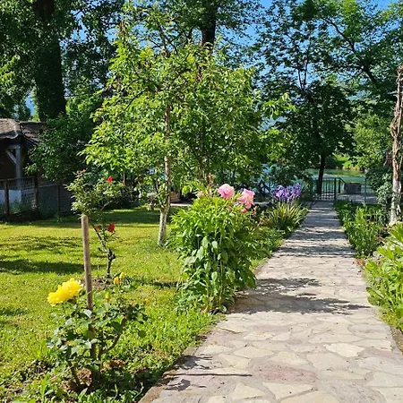 Garden Βίλα *